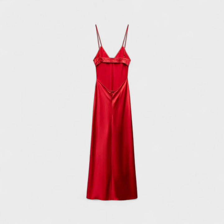 Carmen – Vestido Carmesí de Corte Minimal Elegante que Deslumbra con Sencillez