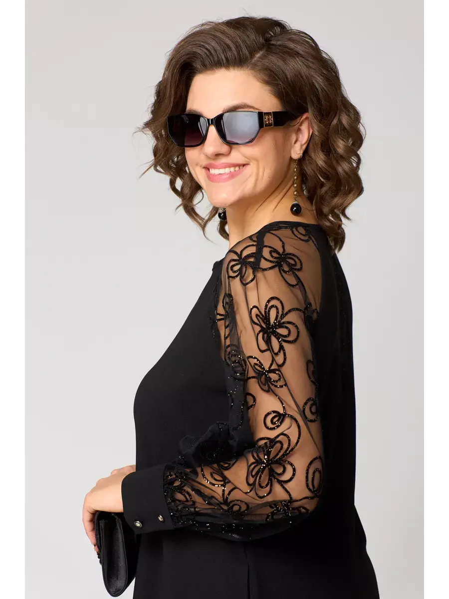 Vestido Negro Elegante con Mangas de Encaje
