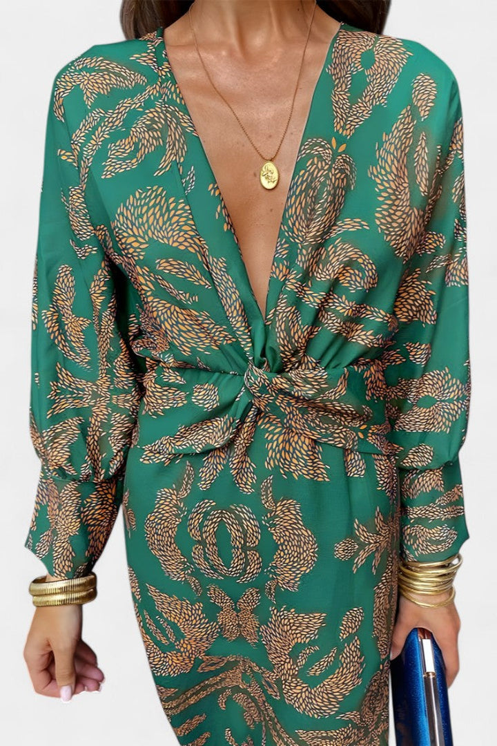 Elara – Vestido suave con escote en V que realza tu figura