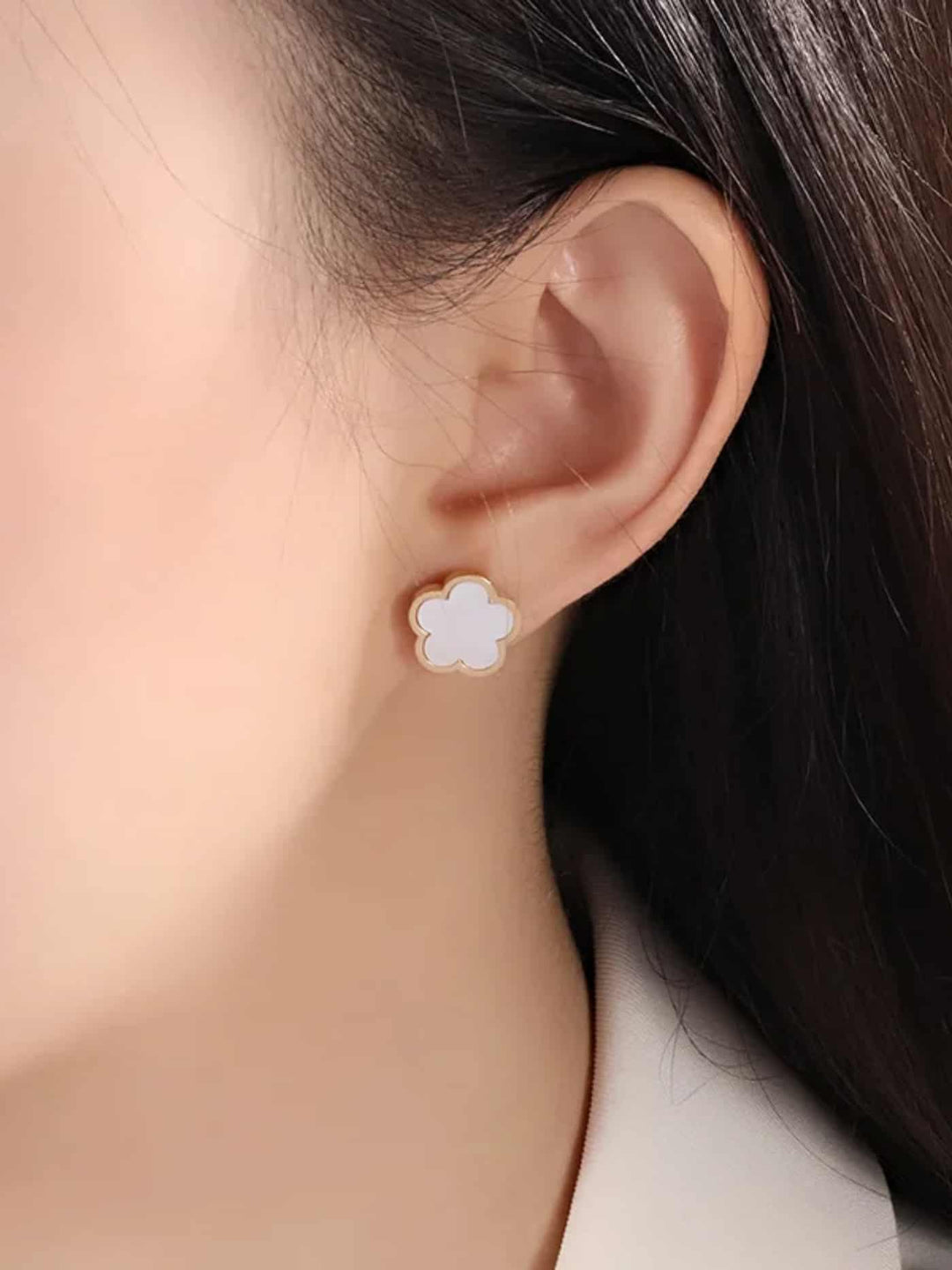 LUNA BLOOM STUDS | PENDIENTES FLORALES EN TONOS VIBRANTES