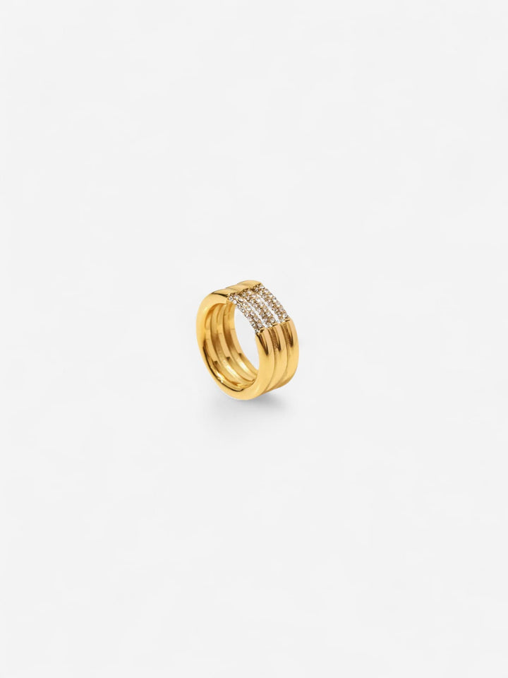 AURORA BOLD | ANILLO CON PAVÉ Y FUERZA SILENCIOSA