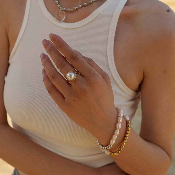 FREYA PEARL | ANILLO MINIMALISTA CON PERLA Y CALMA INTERIOR