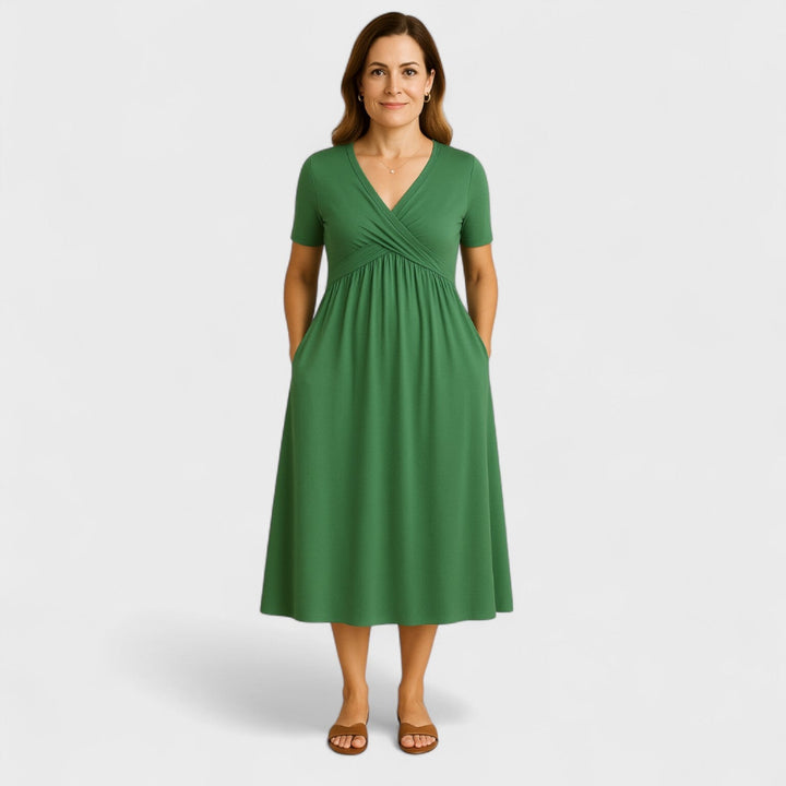 Clara – Vestido Línea Suave que realza tu frescura natural