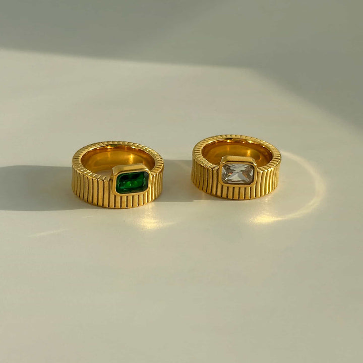 NOVA STATEMENT | ANILLO CON FUERZA INTERIOR Y ESTILO ESCANDINAVO