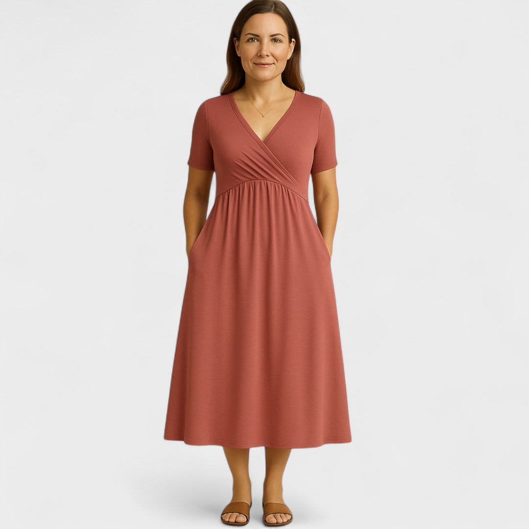 Clara – Vestido Línea Suave que realza tu frescura natural