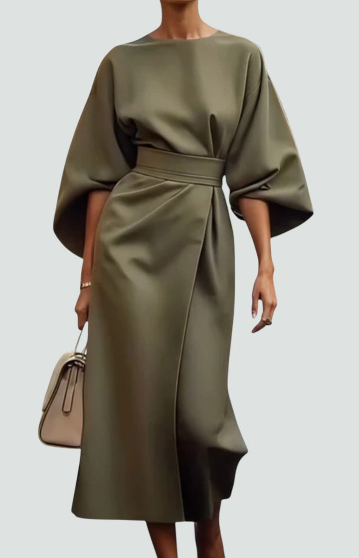 MILÁ | VESTIDO CON CORTE ENTALLADO Y DETALLES ELEGANTES