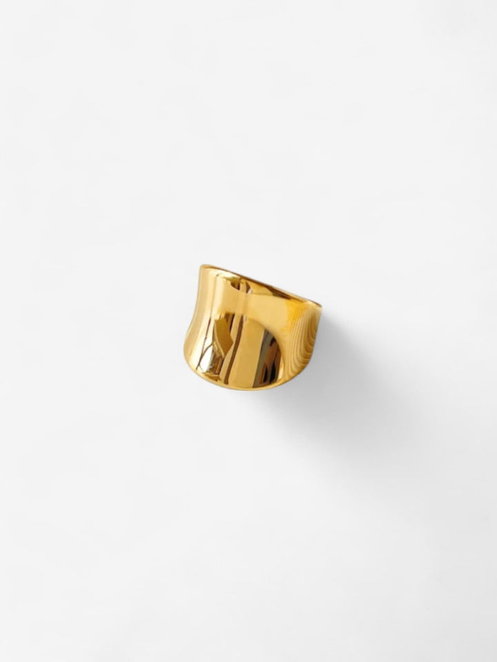 AURORA FLOW | ANILLO ESCULTÓRICO DE LÍNEAS ORGÁNICAS