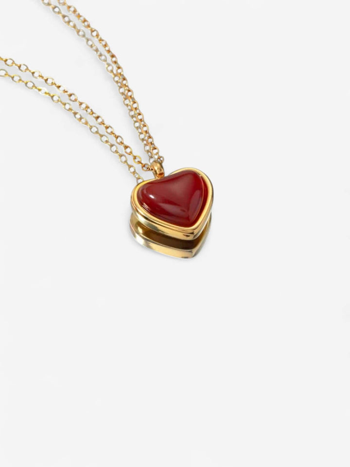 SCARLET | COLLAR CORAZÓN EN ROJO INTENSO Y ORO