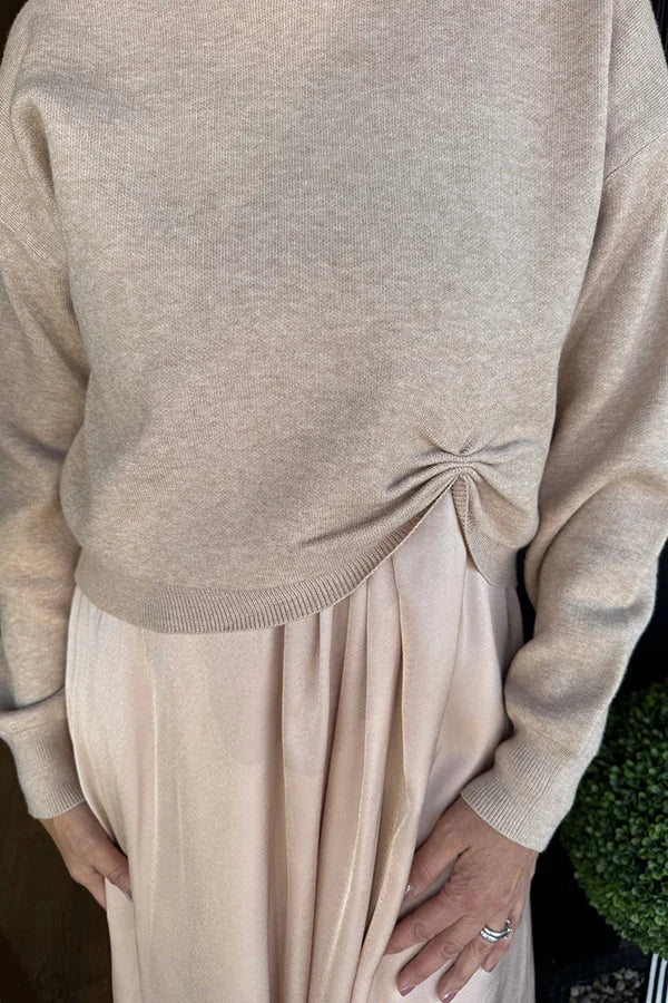 Set de Dos Piezas: Vestido Satén y Suéter Tejido