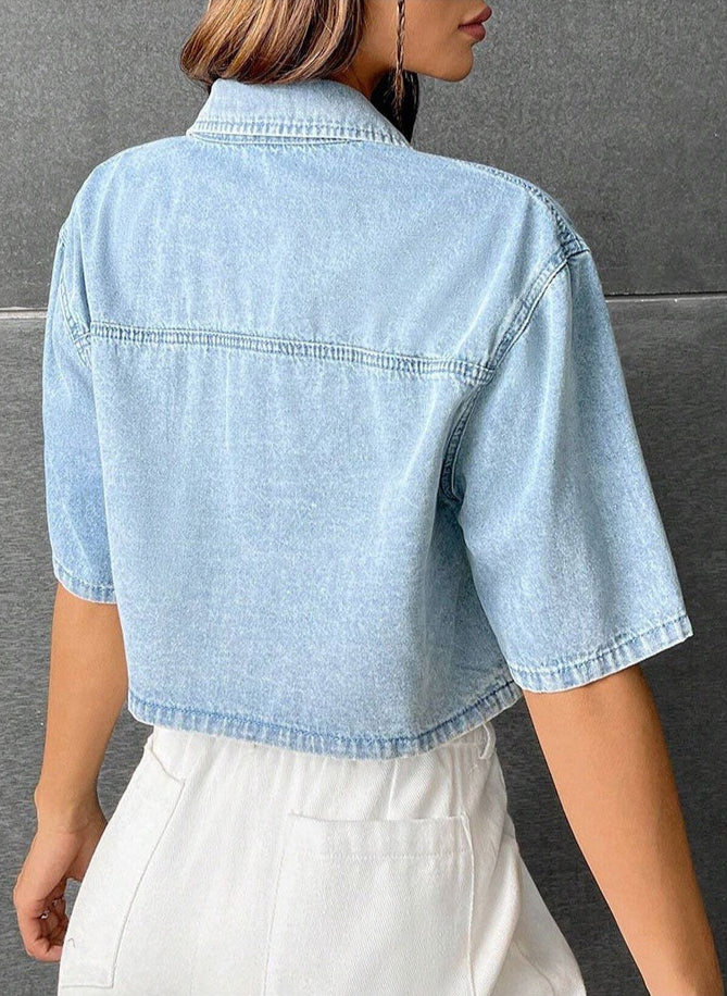Camisa corta mujer denim con bolsillo frontal estilo casual - Emilia