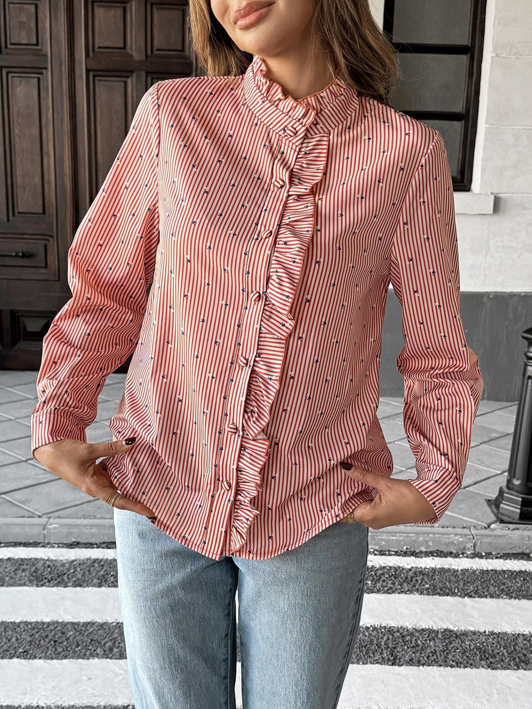 Blusa mujer manga larga con volantes y cuello alto - Lorena