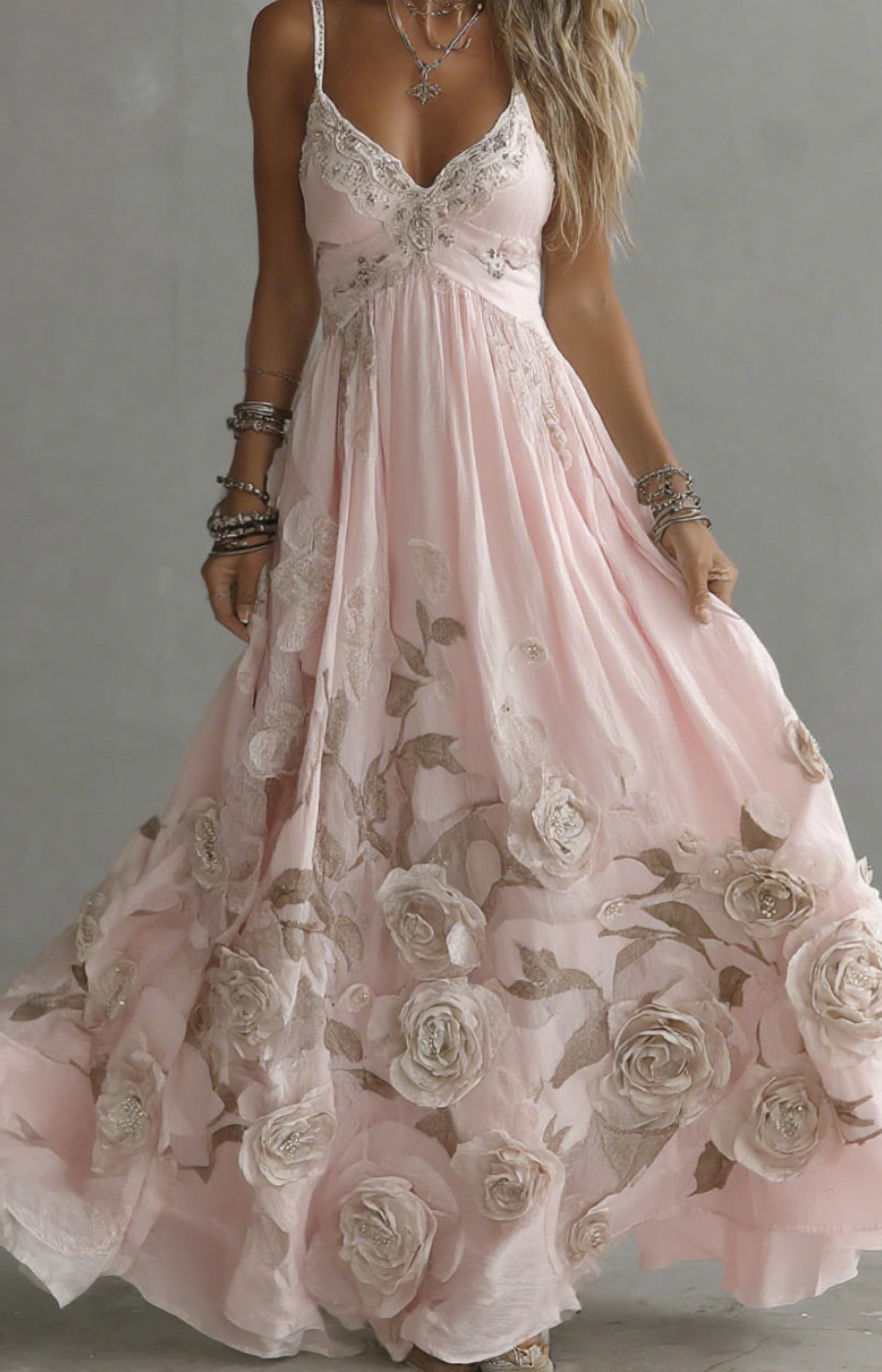 VALERIA | VESTIDO LARGO CON FLORES EN RELIEVE