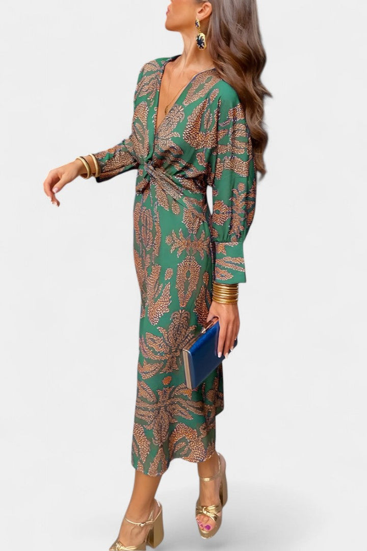 Elara – Vestido suave con escote en V que realza tu figura