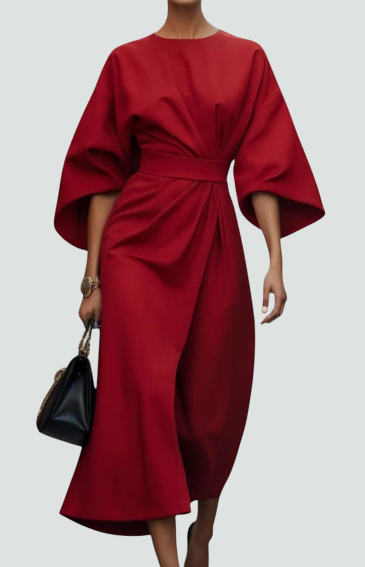 MILÁ | VESTIDO CON CORTE ENTALLADO Y DETALLES ELEGANTES