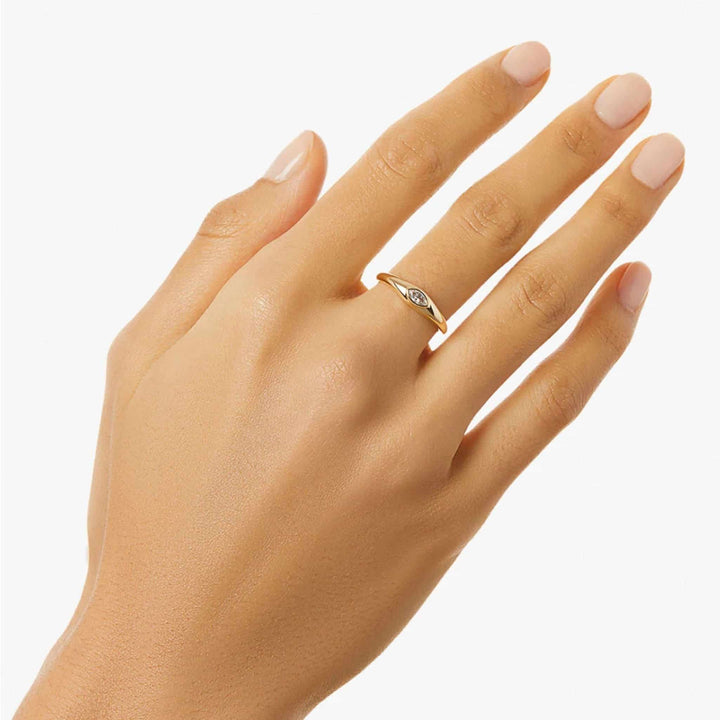 NOVA WHISPER | ANILLO MINIMALISTA CON FUERZA SUTIL
