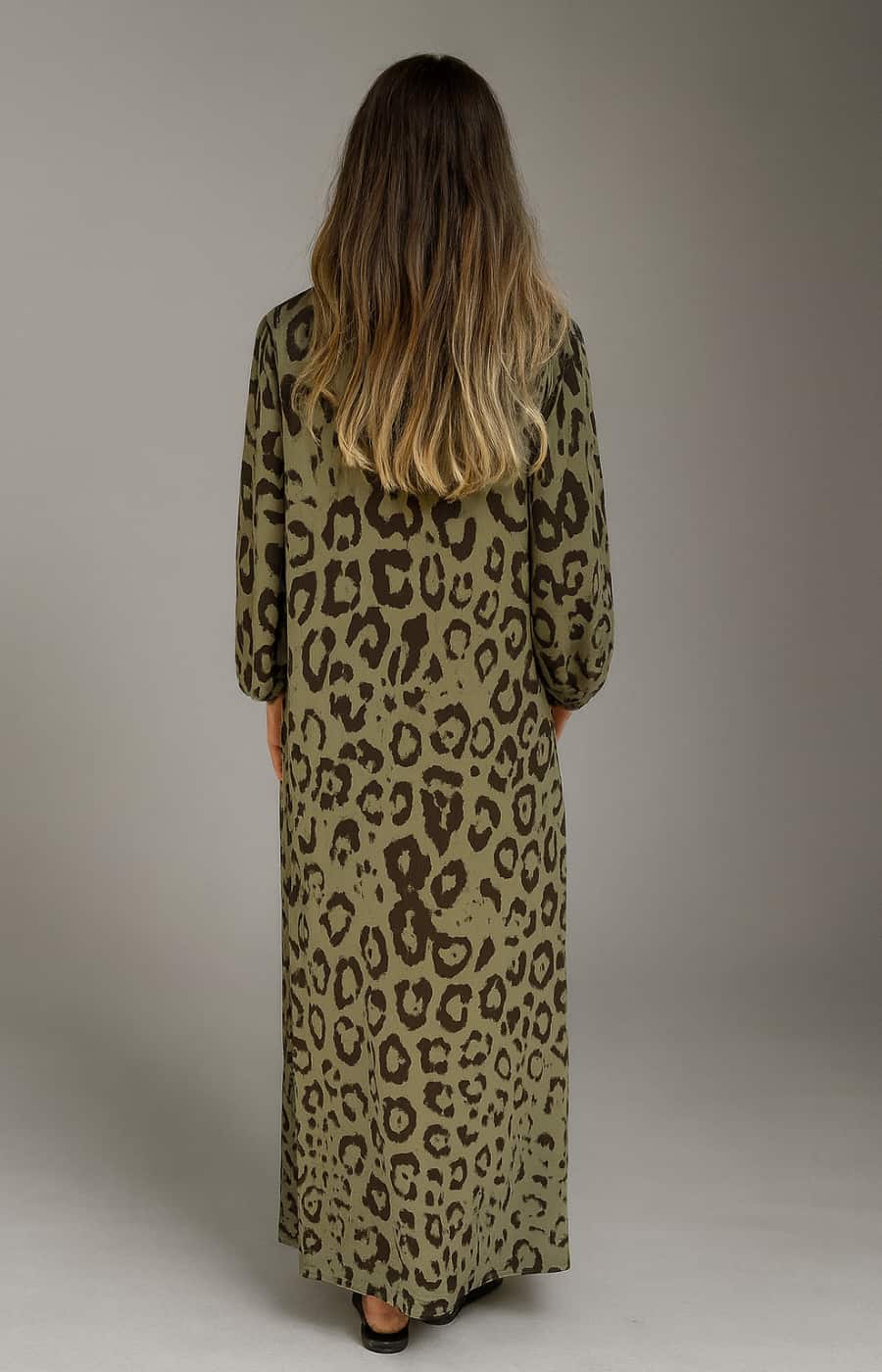 CARMEN | VESTIDO LARGO DE MANGAS LARGAS CON ESTAMPADO LEOPARDO