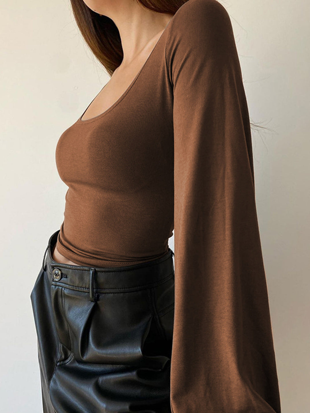 Alexa - Blusa de manga abullonada y cuello cuadrado