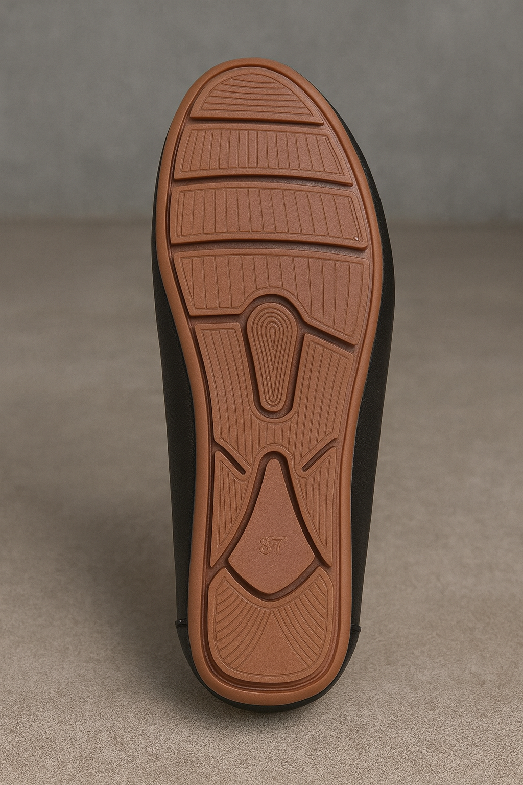ALDARA | LOAFERS DE PIEL CON ELEGANCIA ATEMPORAL