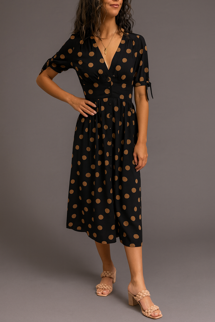ALMUDENA | VESTIDO DE LUNARES CON ENCANTO ATEMPORAL