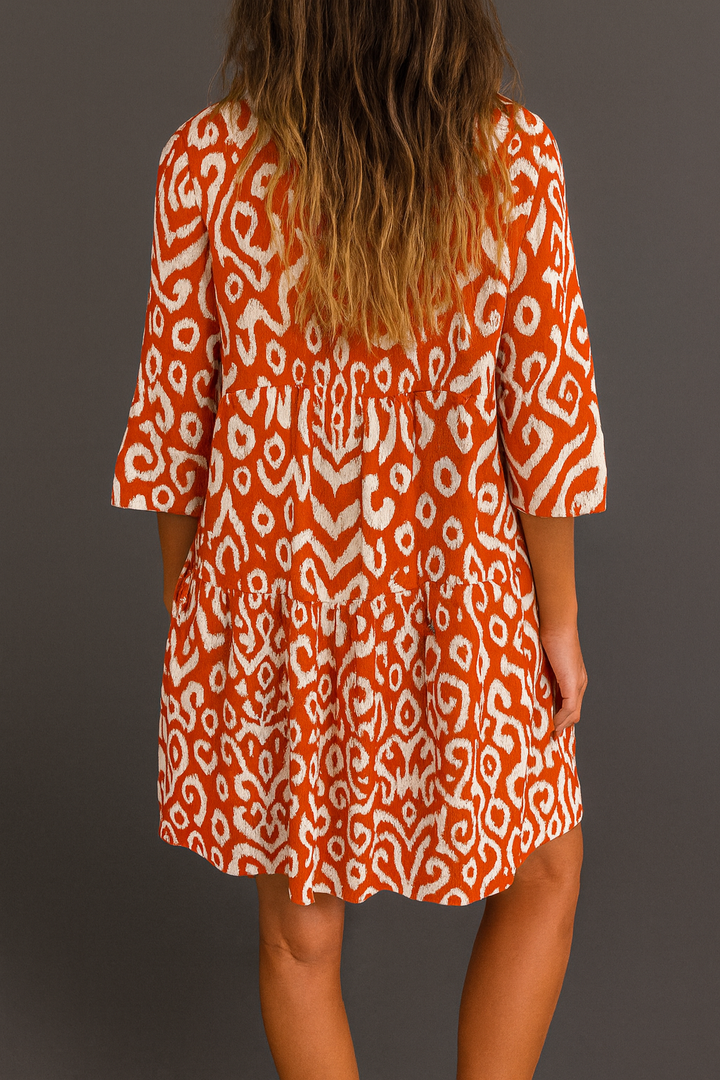 LUNA | VESTIDO CON ESCOTE EN V Y DETALLES SUTILES