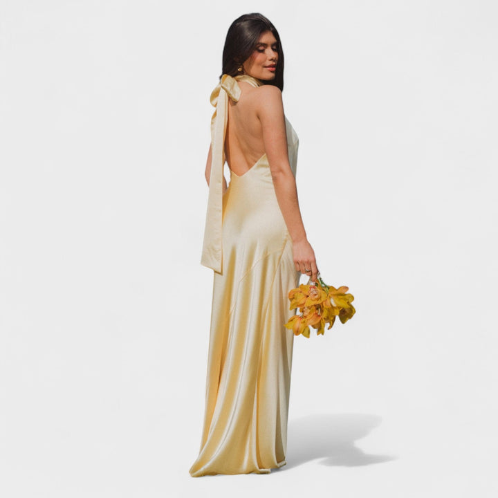 Martina – Vestido Satinado de Lazo que transforma cada ocasión en un momento inolvidable