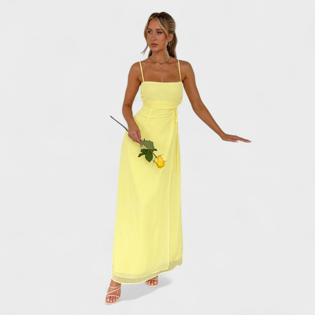 Flossie – Vestido Maxi Amarillo con Lazo Lateral que realza tu frescura