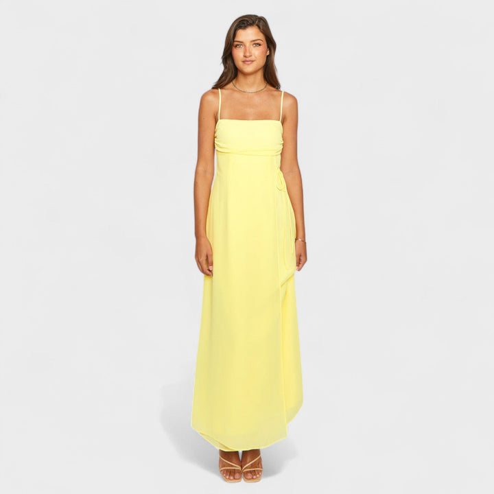 Flossie – Vestido Maxi Amarillo con Lazo Lateral que realza tu frescura