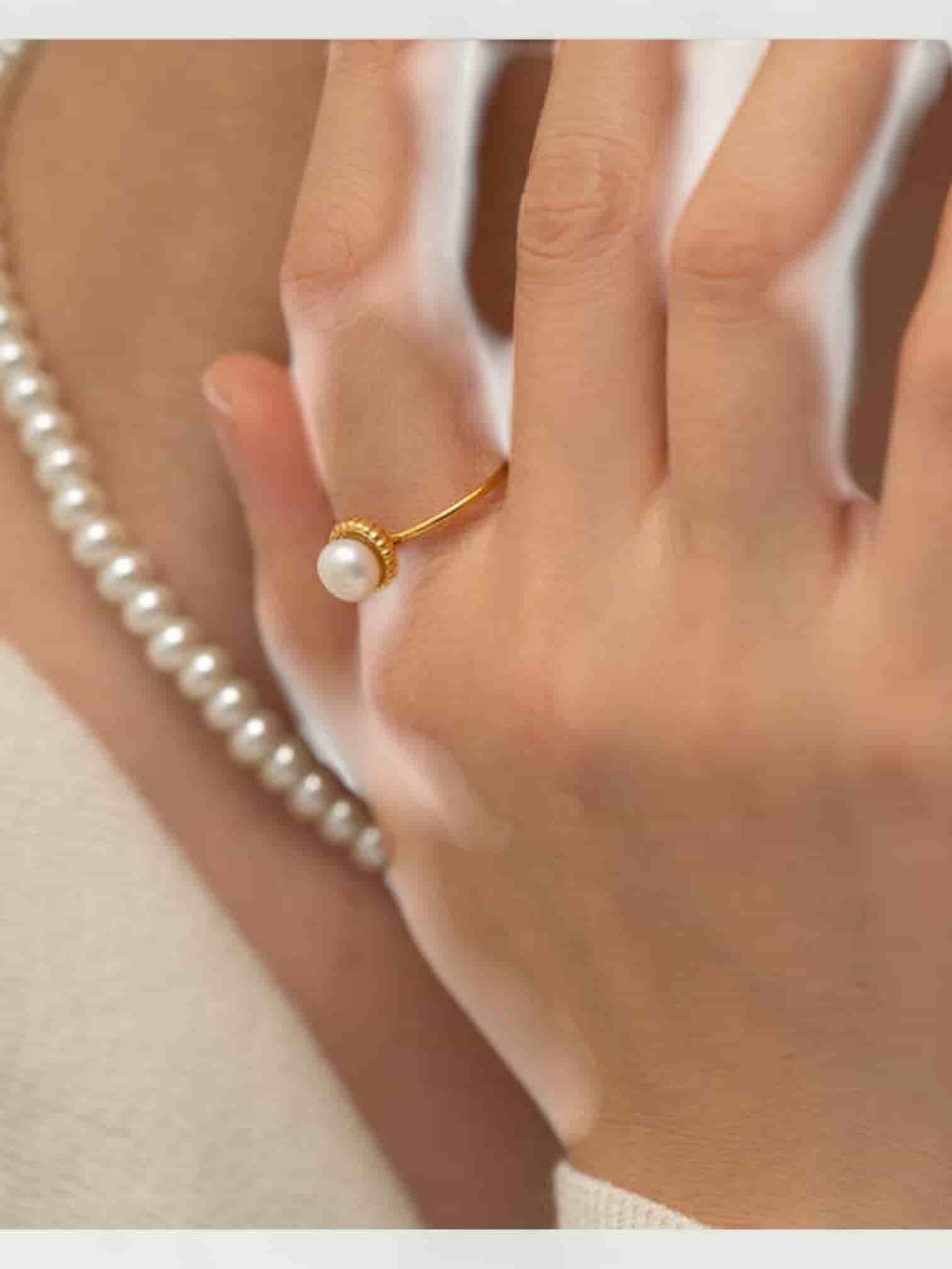 Aurora Pearl Ring
