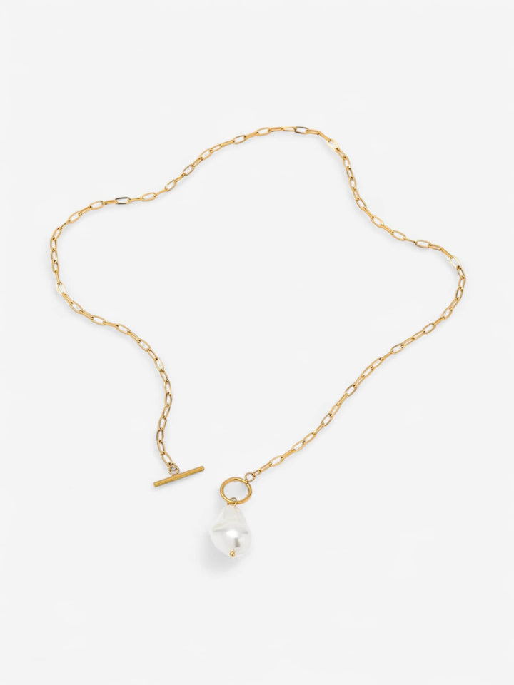 AMARA PEARL | COLLAR CON PERLA NATURAL Y CIERRE MODERNO