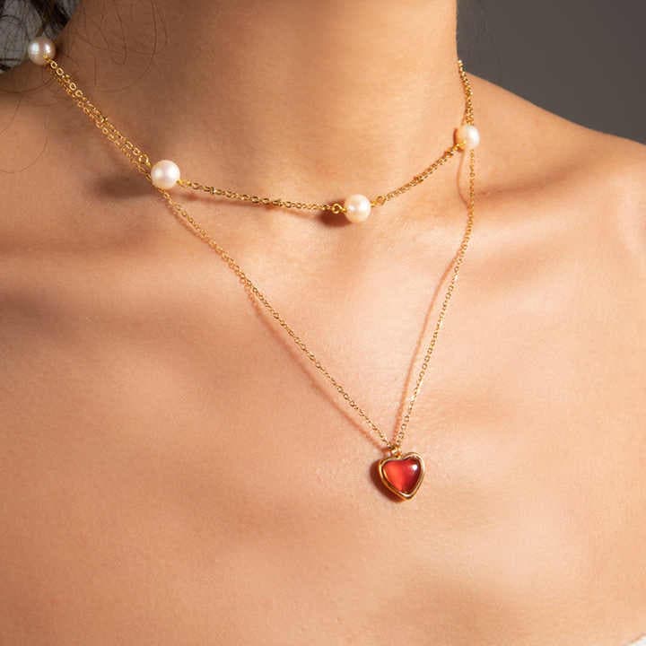 SCARLET | COLLAR CORAZÓN EN ROJO INTENSO Y ORO