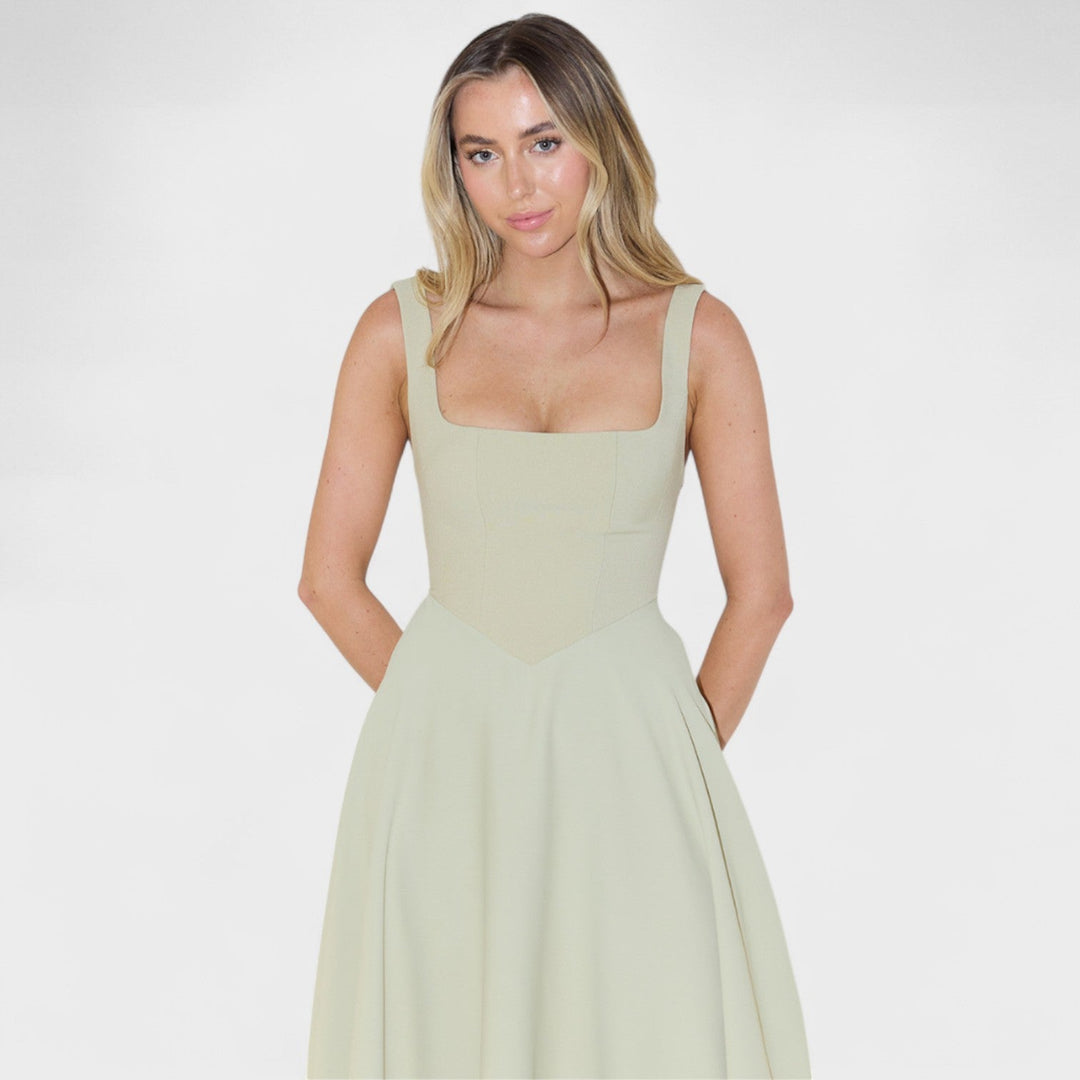 Maribel – Vestido Midi con Escote Cuadrado que realza tu feminidad