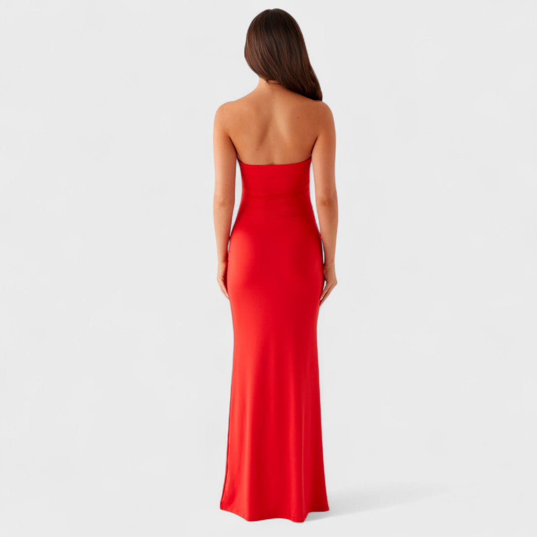 Jimena – Maxi Cut-Out Rojo con Flores Doradas que realza tu elegancia
