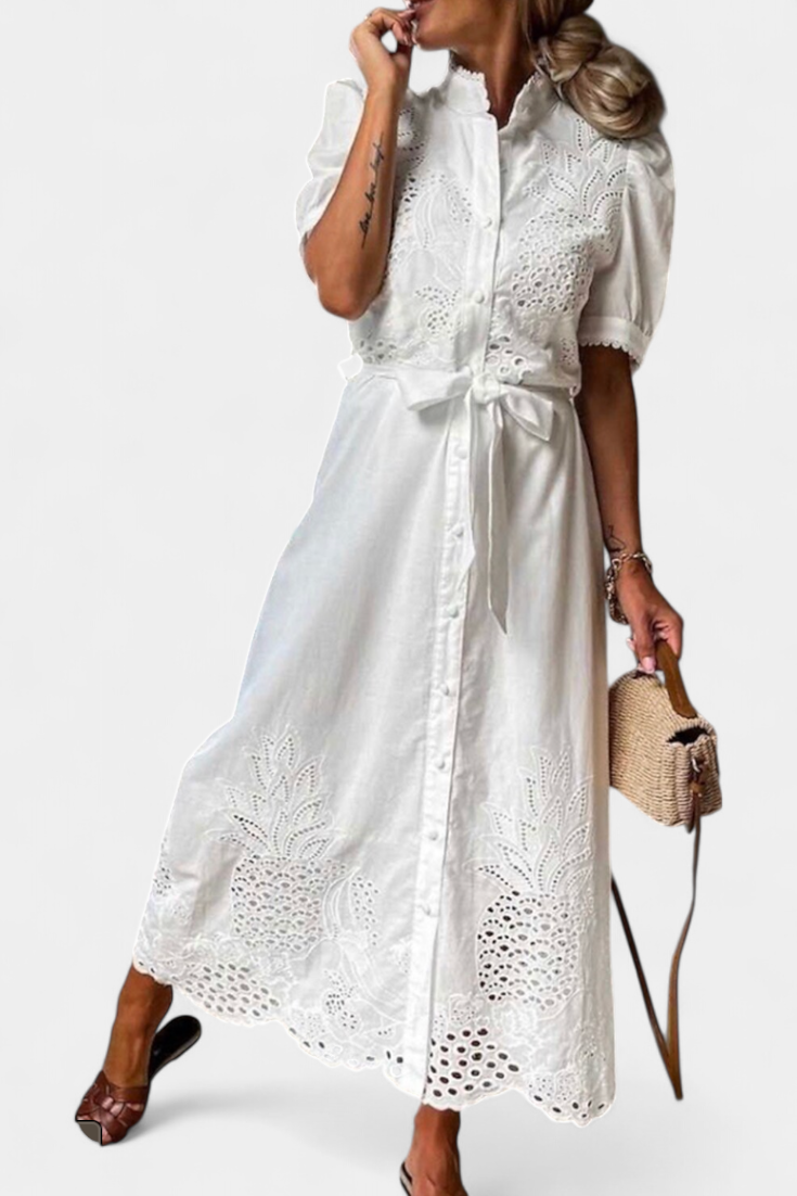 Nerea – Vestido camisero bordado que realza tu frescura femenina