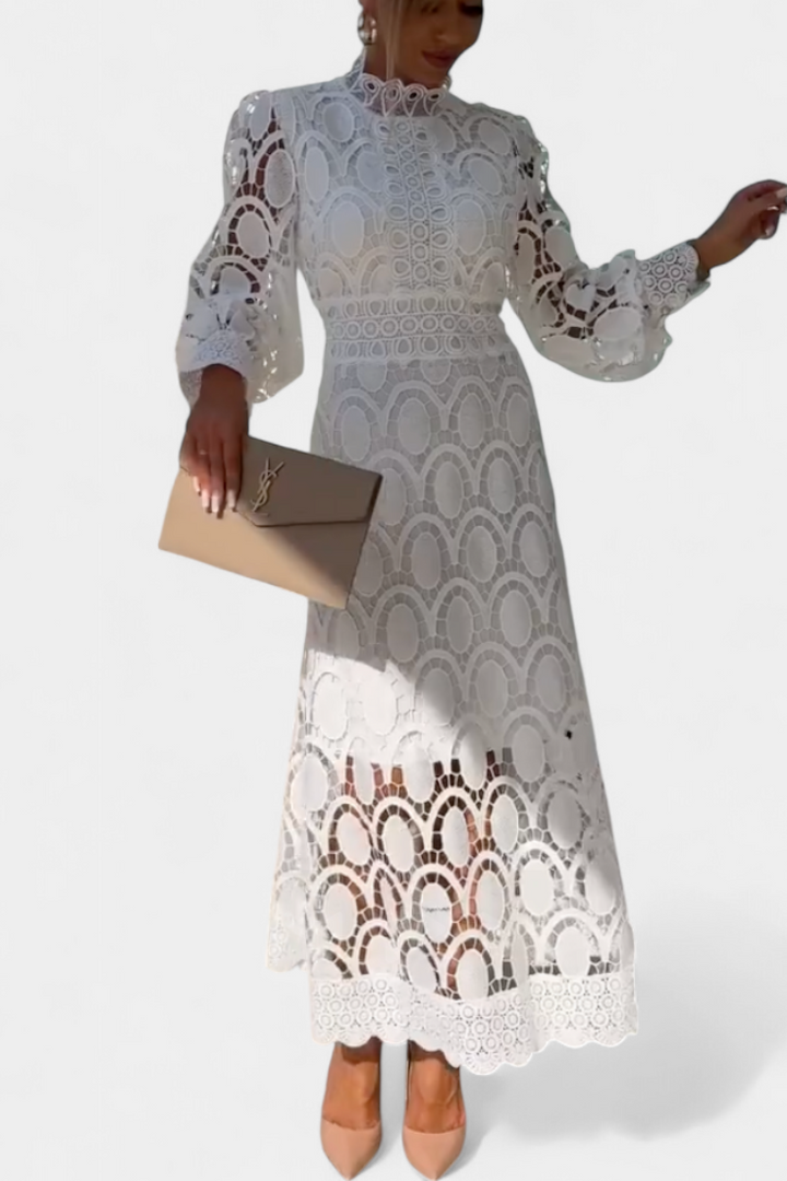 Lucinda – Vestido Midi de Encaje que Evoca Feminidad Elegante