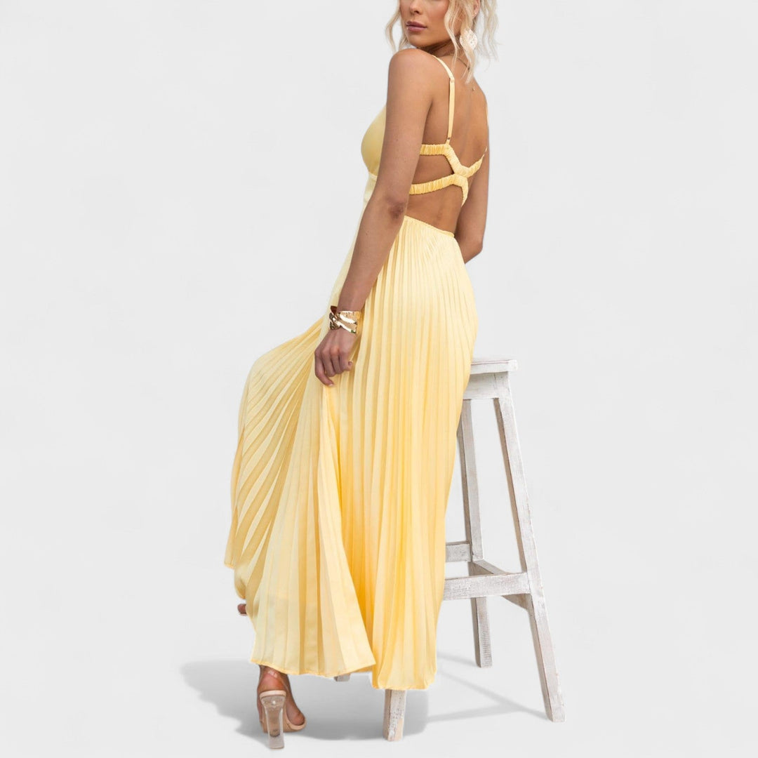 Aby – Vestido Maxi Amarillo Plisado con Escote en V que resalta tu figura