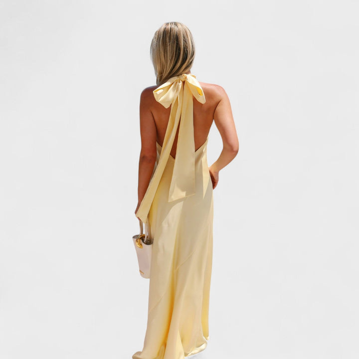 Martina – Vestido Satinado de Lazo que transforma cada ocasión en un momento inolvidable