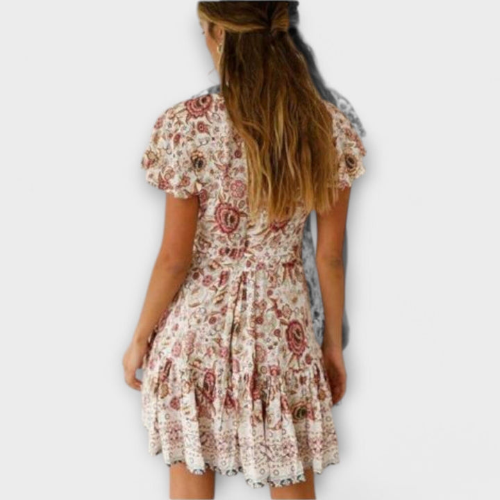 Amina – Vestido corto boho que irradia elegancia y frescura