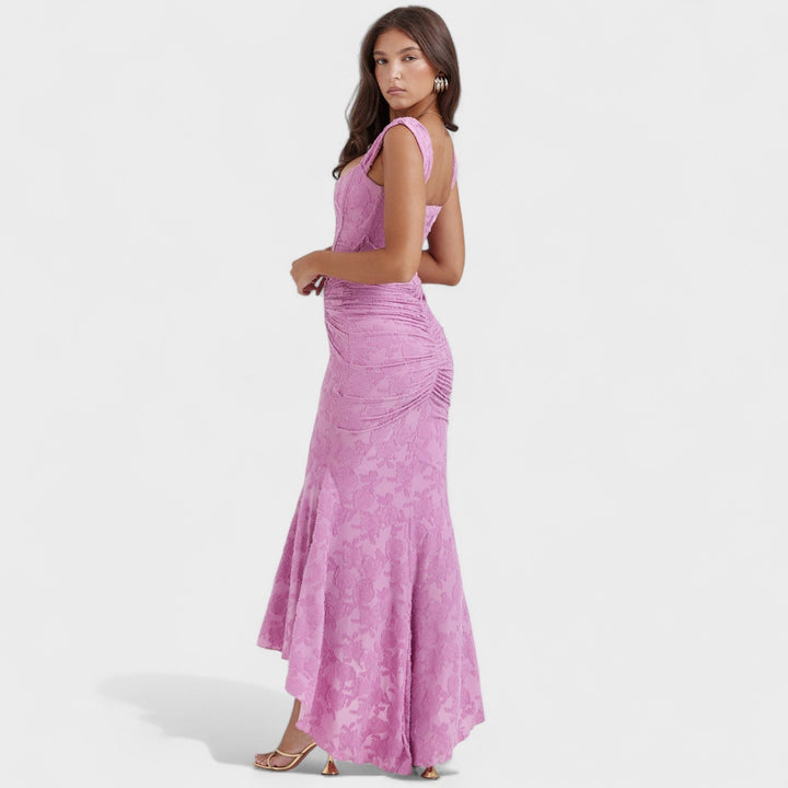 Cesca – Vestido de silueta escultural que resalta tu elegancia