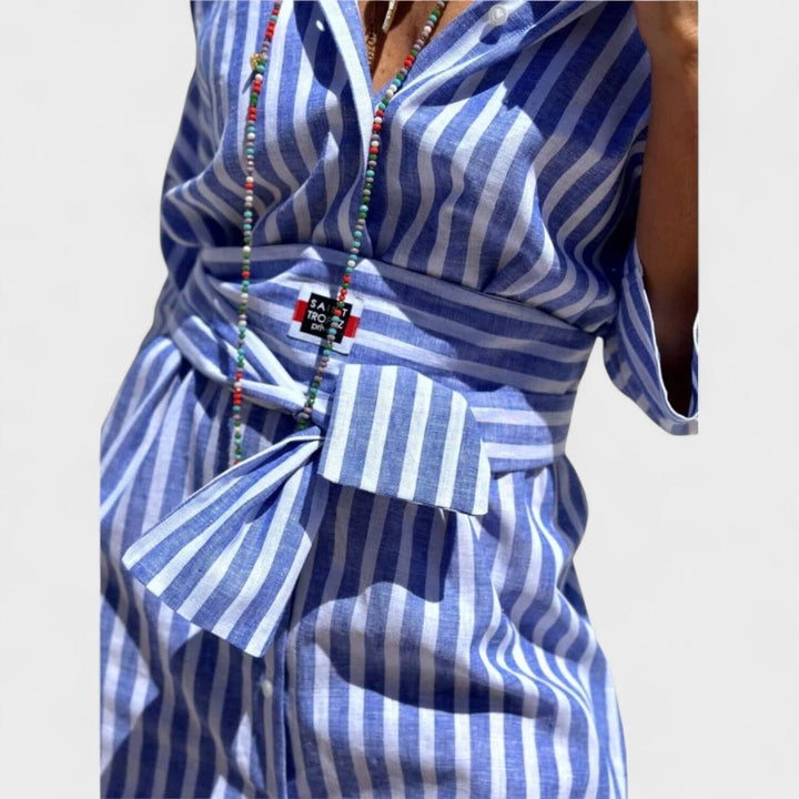 Denise – Vestido a rayas con cuello que combina elegancia y comodidad