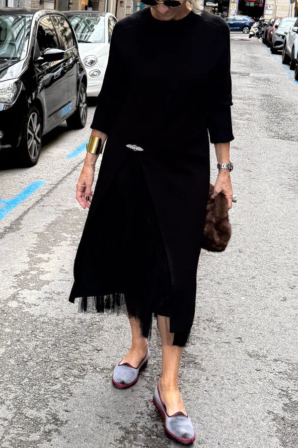 Conjunto con Encantador Vestido Fino con Caída Elegante y Jersey Largo