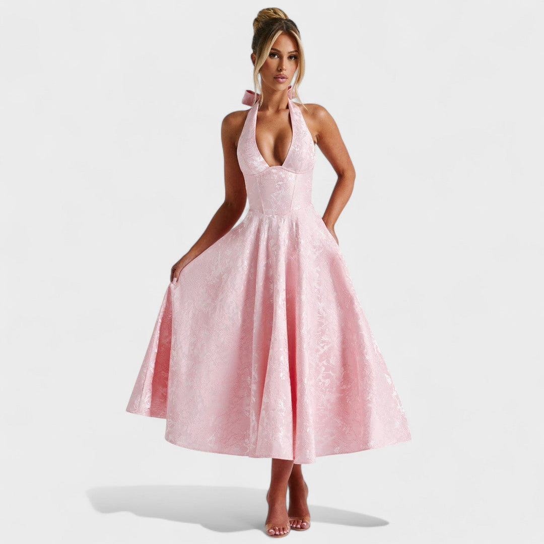 Effie – Vestido Midi Texturizado con Escote Halter que resalta tu feminidad