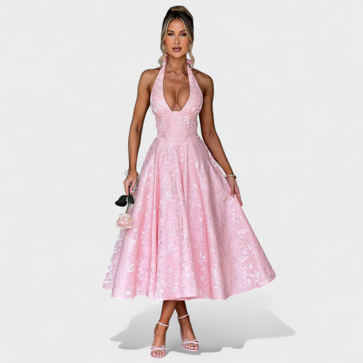 Effie – Vestido Midi Texturizado con Escote Halter que resalta tu feminidad