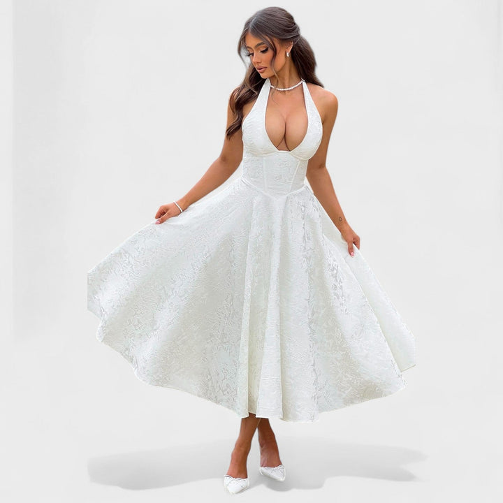 Effie – Vestido Midi Texturizado con Escote Halter que resalta tu feminidad