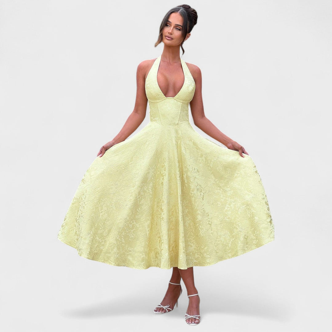 Effie – Vestido Midi Texturizado con Escote Halter que resalta tu feminidad