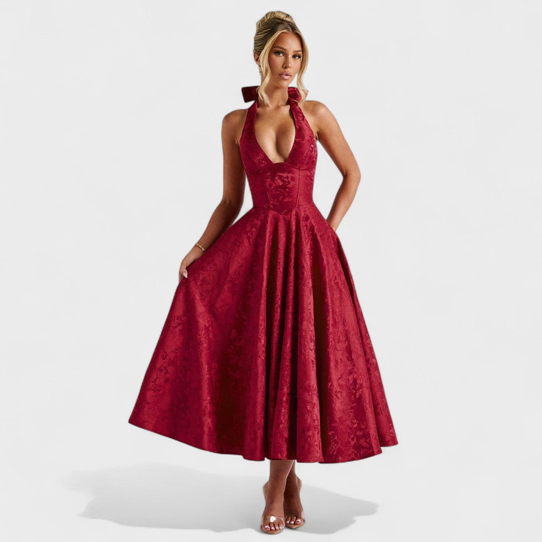 Effie – Vestido Midi Texturizado con Escote Halter que resalta tu feminidad