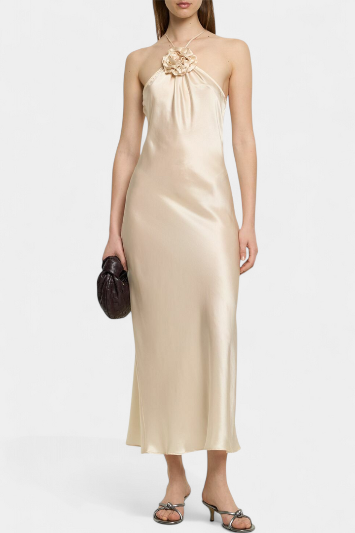 Elvera – Vestido Midi Halter con Rosetas que realza tu feminidad