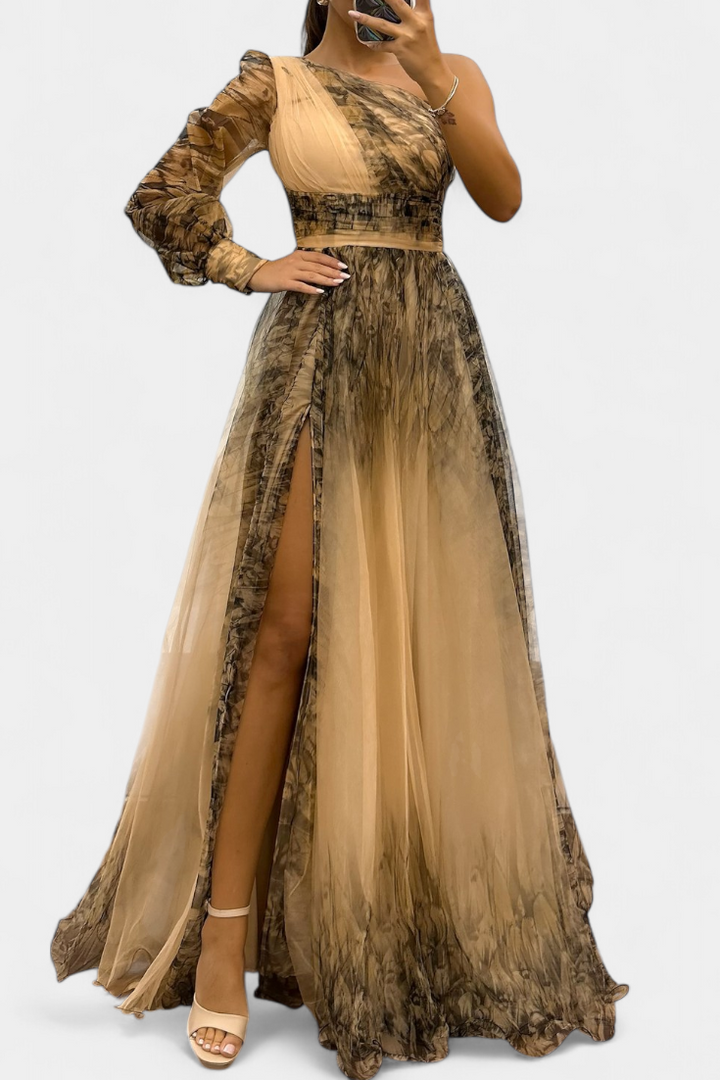 Becca – Vestido Maxi de Chiffón con Hombro Descubierto que Resalta Tu Feminidad