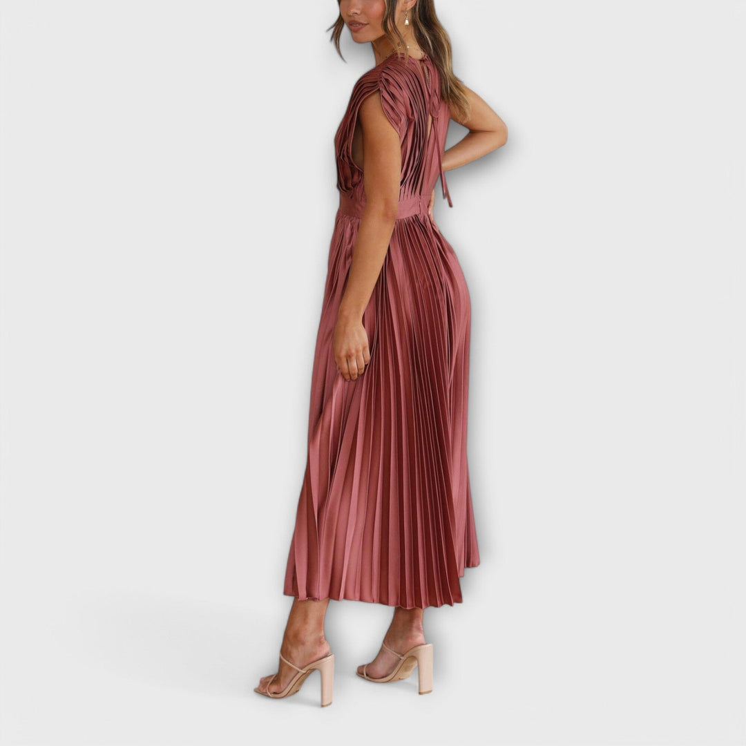 María – Vestido plisado elegante que realza tu estilo