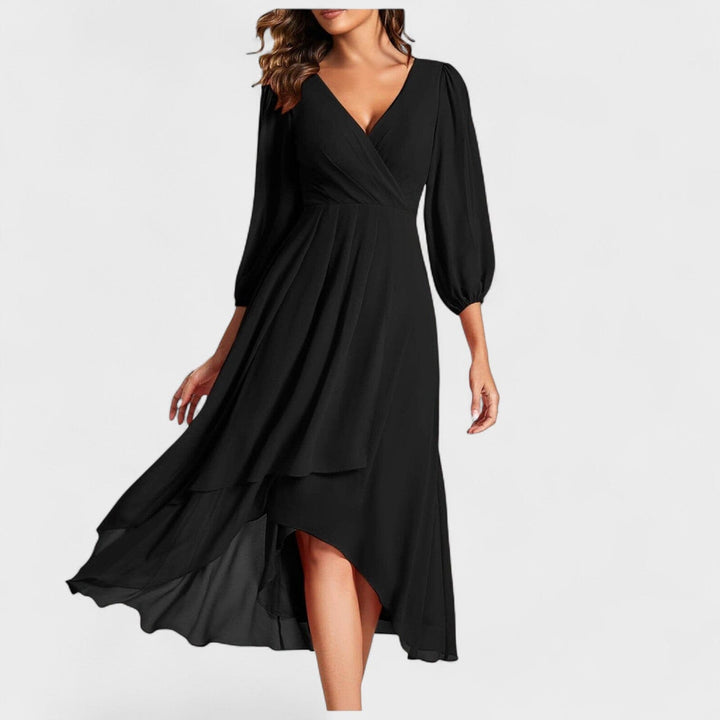 Rita – Vestido con escote en V y falda asimétrica que redefine la elegancia